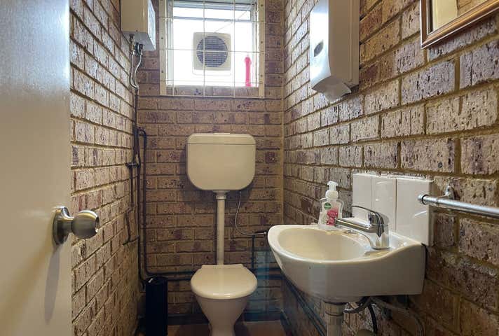 Unit 1, 49 Berriman Drive Wangara WA 6065 - Image 10