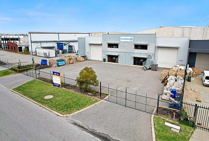 14 Tacoma Circuit Canning Vale WA 6155 - Image 20