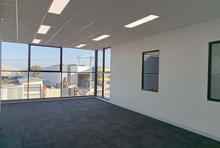 1/72a Maida Avenue Sunshine North VIC 3020 - Image 8