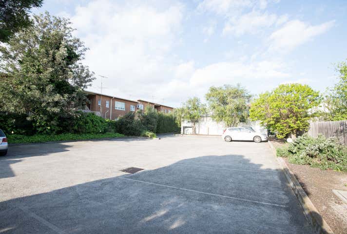 Room 2, Suite1, 127 Napier Street Essendon VIC 3040 - Image 4