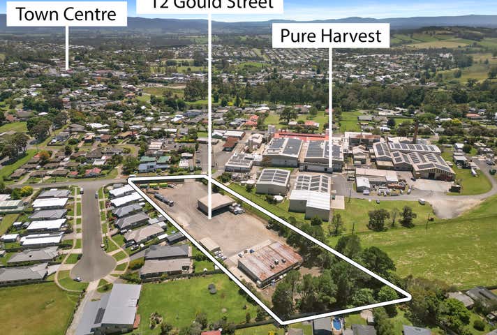 12 Gould Street Drouin VIC 3818 - Image 2