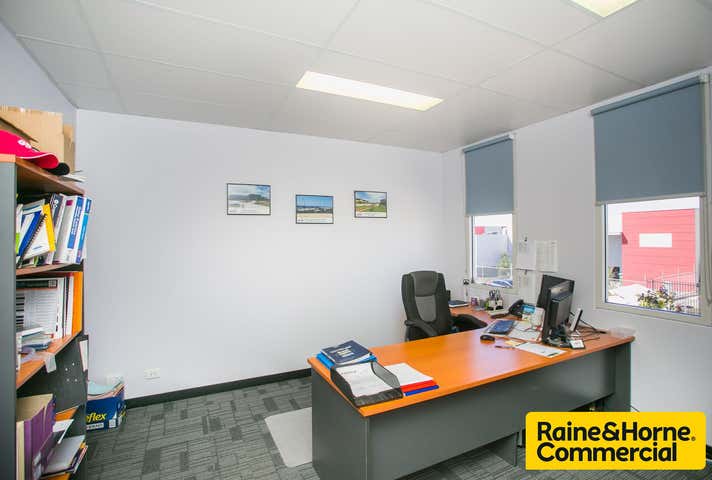 Unit 1 / 14 Niche Parade Wangara WA 6065 - Image 4