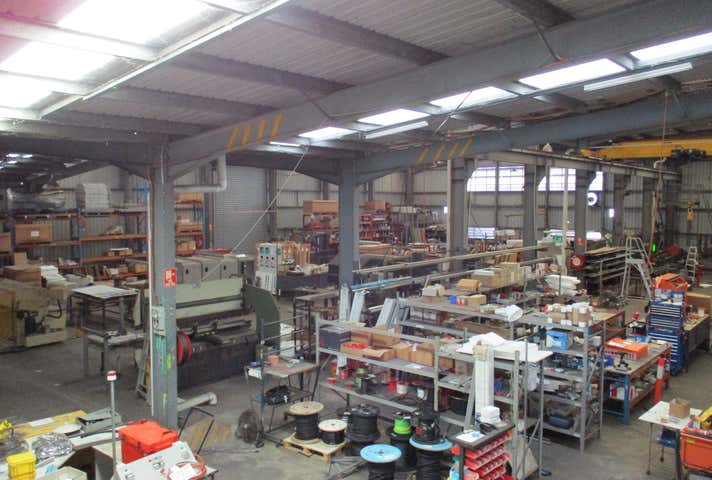 11-21 Tingira Street Portsmith QLD 4870 - Image 2