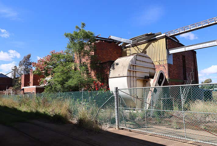 32 Fitzpatrick Street Oakey QLD 4401 - Image 6