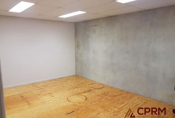 8 /25 - 27 Redcliffe Gardens Drive Clontarf QLD 4019 - Image 5