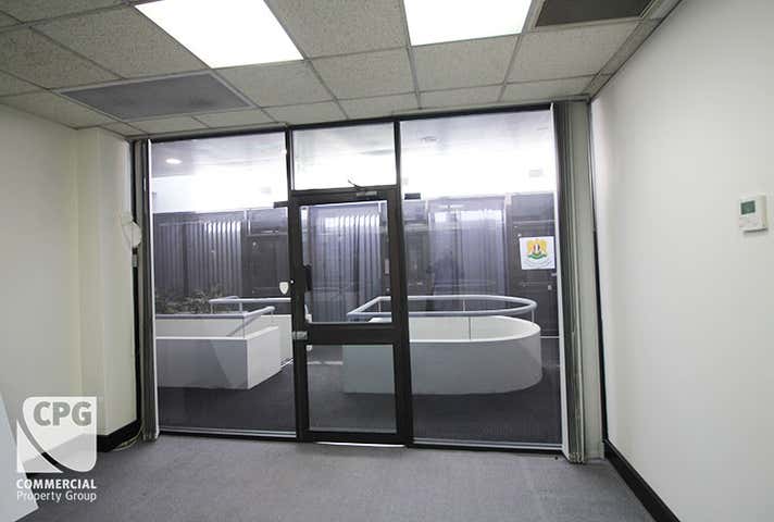 4/50 Kitchener Parade Bankstown NSW 2200 - Image 3