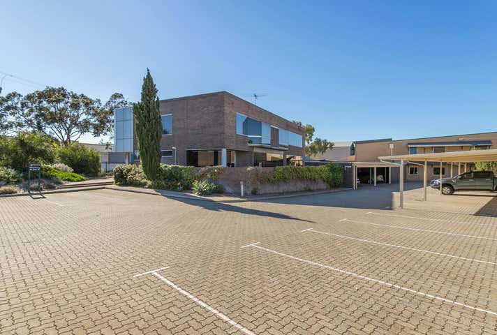 35 Peel Road O'Connor WA 6163 - Image 29