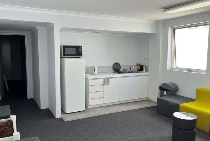 18/17 Ogilvie Road Mount Pleasant WA 6153 - Image 5