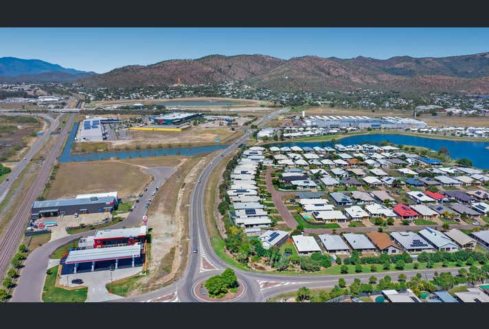 67 Lakeside Drive, 2/67 Lakeside Drive Idalia QLD 4811 - Image 9