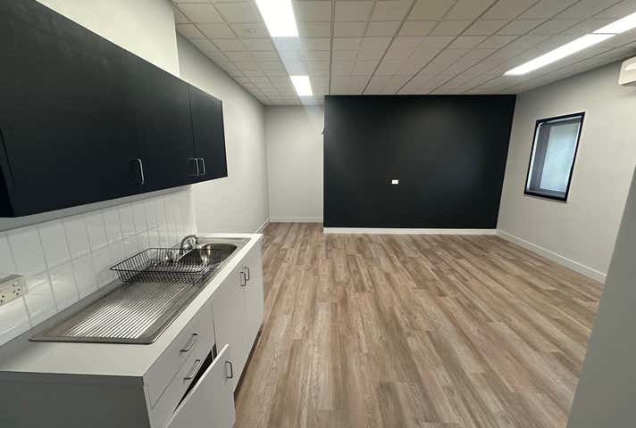 5b/9 Bideford Street Torquay QLD 4655 - Image 7