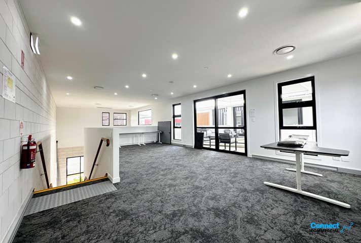 8 Jowett Street Coomera QLD 4209 - Image 5