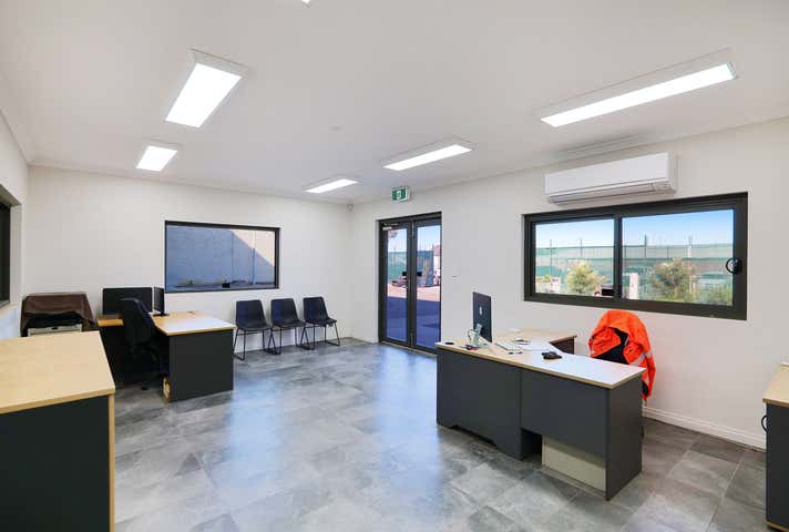 50 Elgee Road Midland WA 6056 - Image 8