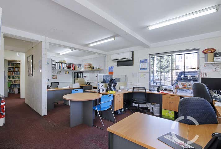 24 Stoneham Street Greenslopes QLD 4120 - Image 13