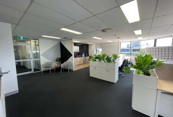Suite 402, 12 Short St Southport QLD 4215 - Image 6