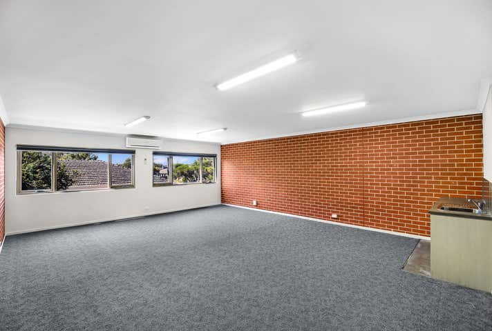 4 Pines way Craigieburn VIC 3064 - Image 2