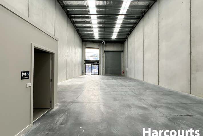 27 Zinc Circuit Cranbourne North VIC 3977 - Image 5