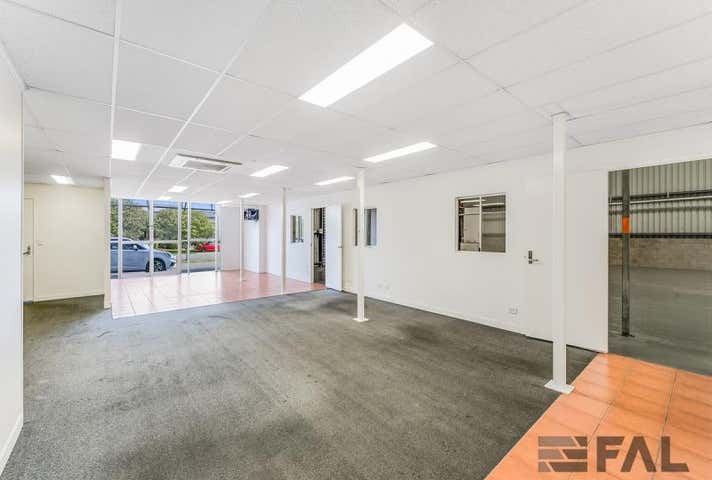 Unit  2, 124 Beatty Road Archerfield QLD 4108 - Image 2
