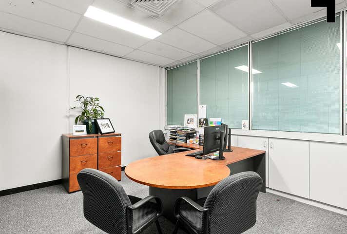 1/673 Boronia Road Wantirna VIC 3152 - Image 2