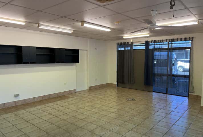 Shop 7, 116-118 Hoare Street Manunda QLD 4870 - Image 4