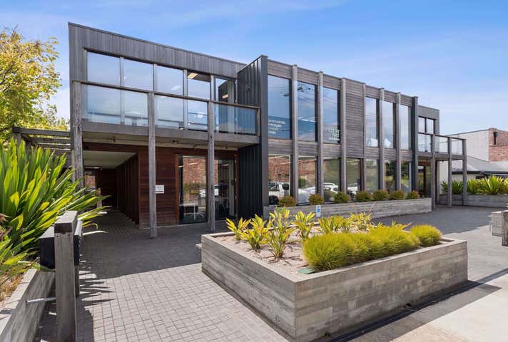 Suite 4 / 18-20 Riversdale Road Newtown VIC 3220 - Image 2