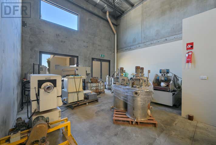 4/11 Milson Place O'Connor WA 6163 - Image 11