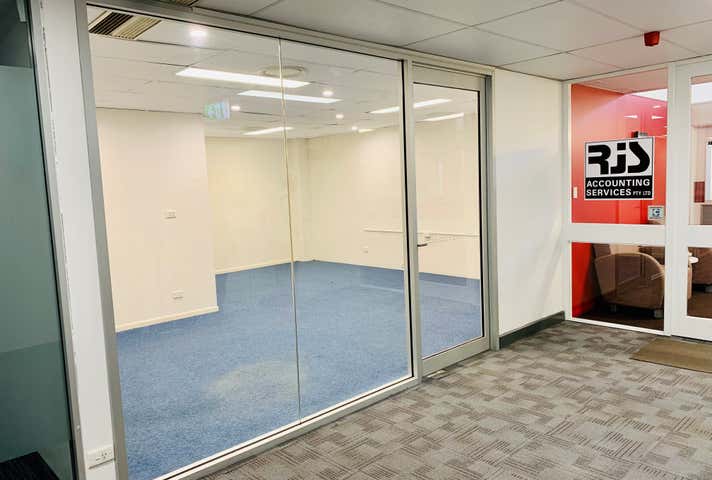 20/97 Poinciana Avenue Tewantin QLD 4565 - Image 2