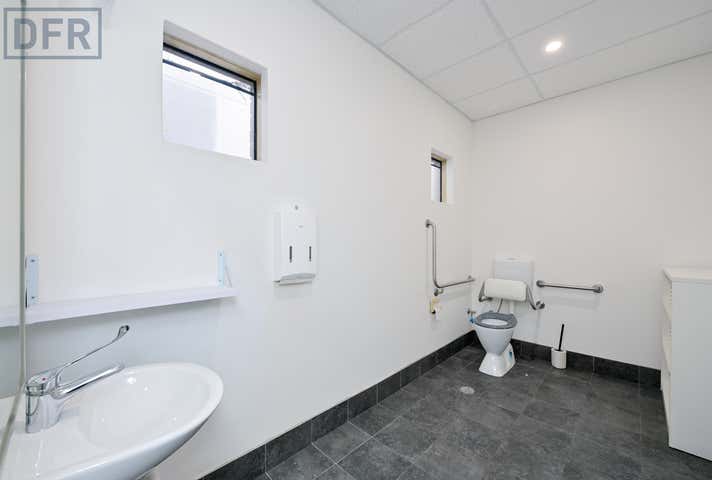 2/4 Challenger Avenue Kwinana Town Centre WA 6167 - Image 15
