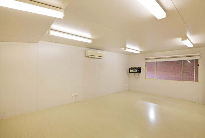 2/6 Raymond Avenue Bayswater WA 6053 - Image 12