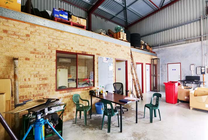 10 Harrison Road Forrestfield WA 6058 - Image 8