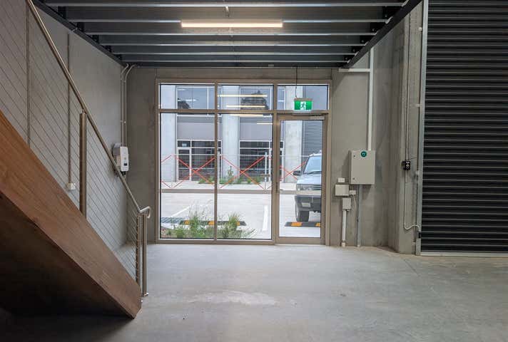 11/4 Joyce Court Coburg North VIC 3058 - Image 3