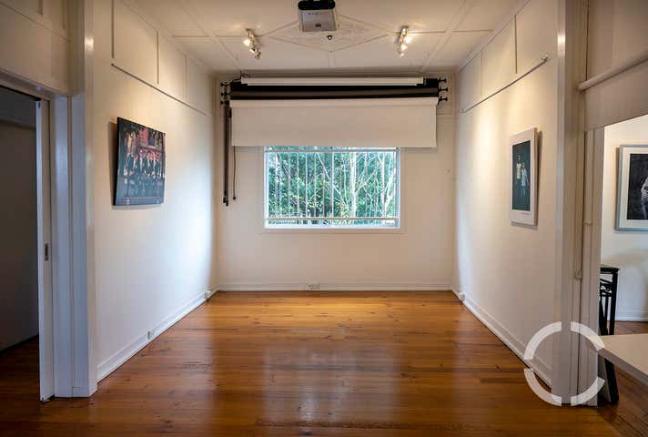 137 Cavendish Road Coorparoo QLD 4151 - Image 7