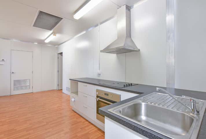 5 Hawkins Road Wanneroo WA 6065 - Image 8