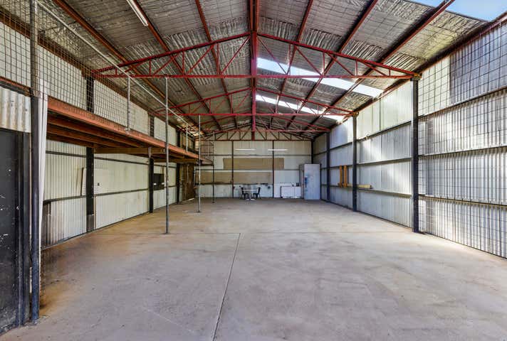 16 Fairview Road Kangaroo Flat VIC 3555 - Image 3