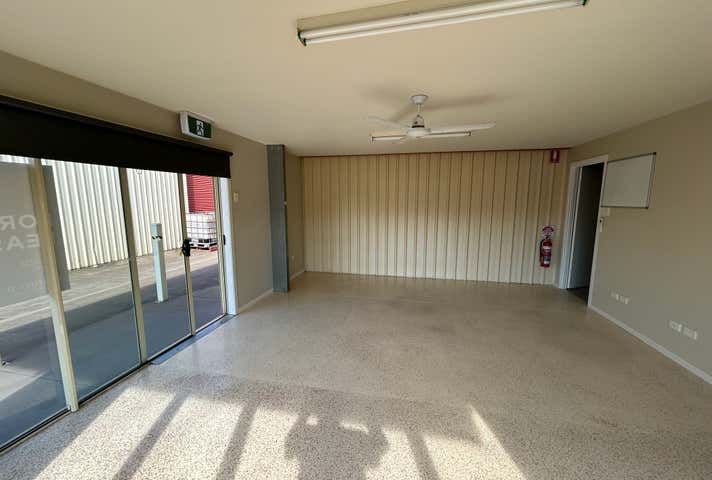 2/75 Islander Road Pialba QLD 4655 - Image 3