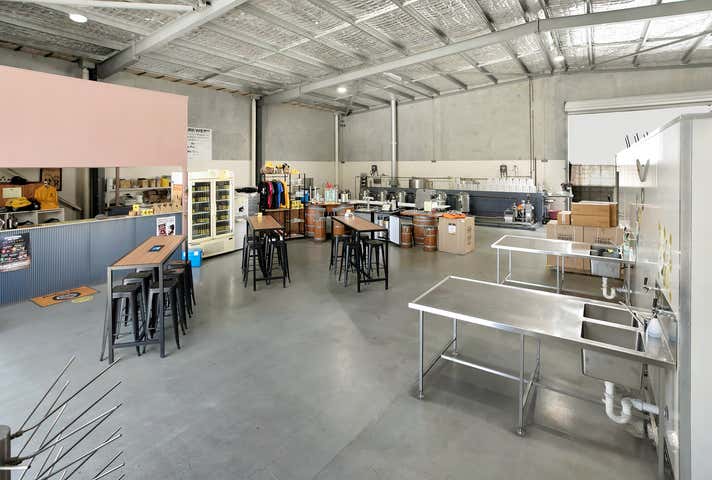 345 Macdonnell Road Clontarf QLD 4019 - Image 5