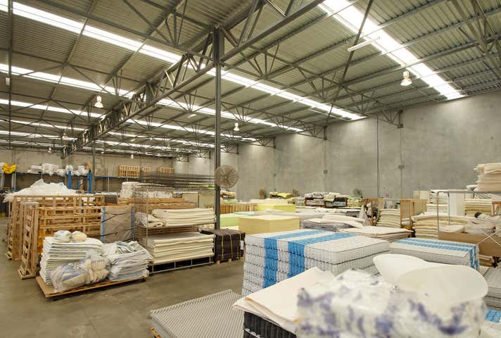 2/116 Sultana Road High Wycombe WA 6057 - Image 16