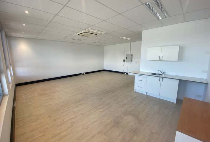 27/210 Queen Victoria Street North Fremantle WA 6159 - Image 5