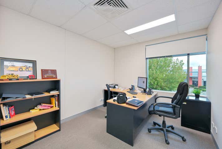 10/41 Catalano Circuit Canning Vale WA 6155 - Image 10