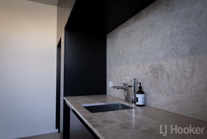 7 Foster Street Queanbeyan East NSW 2620 - Image 16