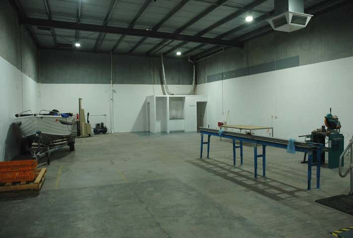 2/42 Ladner St O'Connor WA 6163 - Image 3