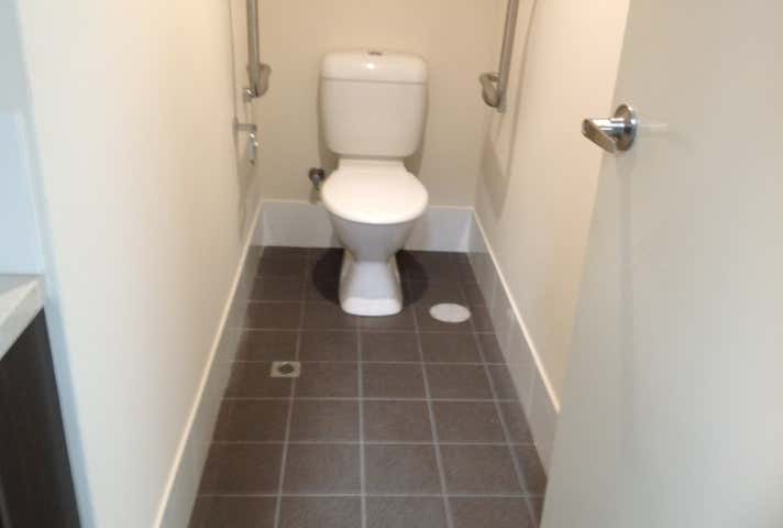 22 Dillington Pass Landsdale WA 6065 - Image 10