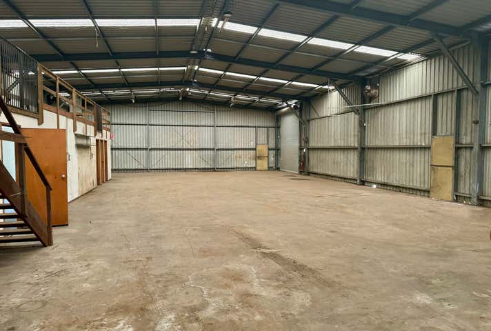 13 Tathra Street West Gosford NSW 2250 - Image 4