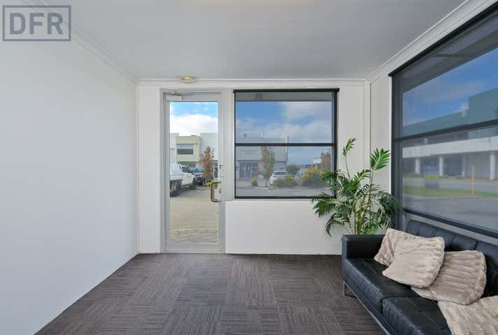 1/17 Caloundra Road Clarkson WA 6030 - Image 8