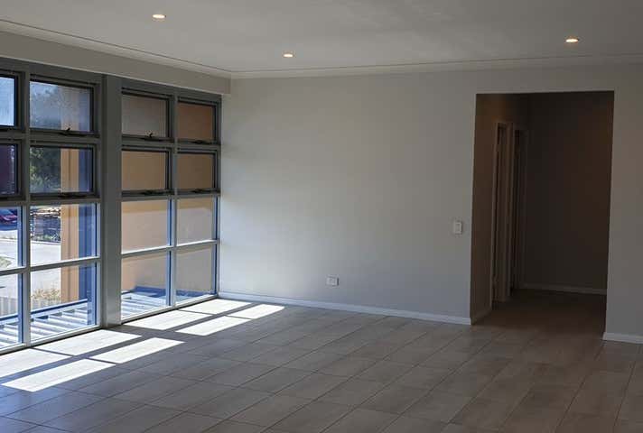 6 Darlot Rd Landsdale WA 6065 - Image 4