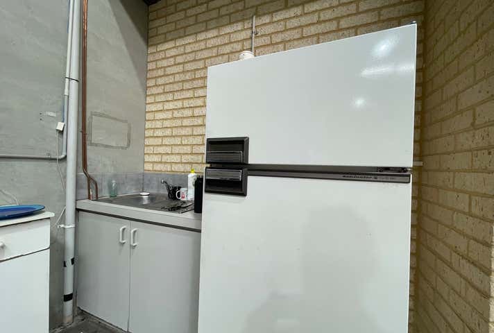 15 Pavers Circle Malaga WA 6090 - Image 34