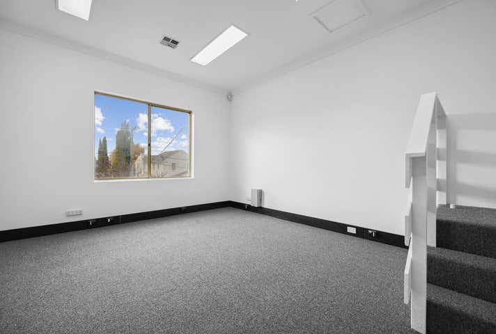 33 Murray Crescent, 2/33 Murray Crescent Griffith ACT 2603 - Image 7