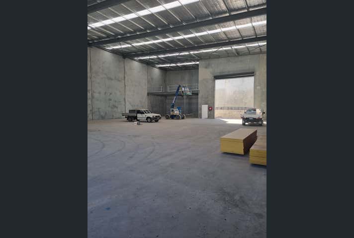 Unit 2, 53 Barley Place Canning Vale WA 6155 - Image 2