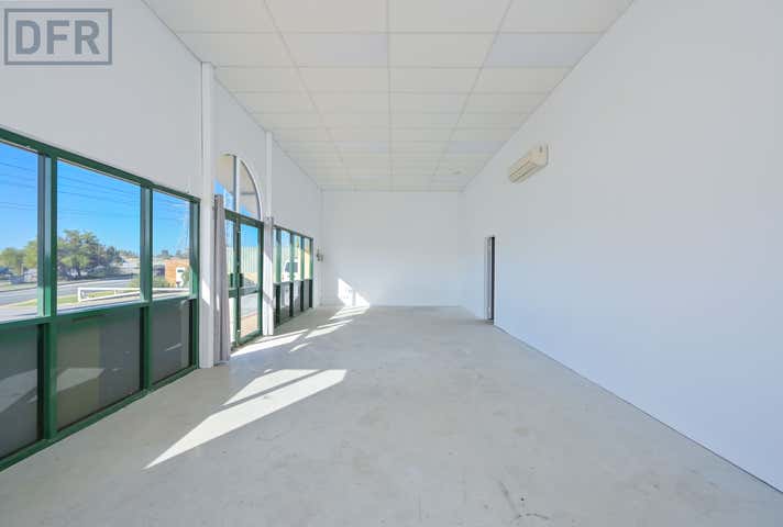 1/24 Poletti Road Cockburn Central WA 6164 - Image 8