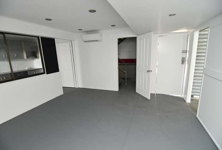 7/43-45 Keane Street Currajong QLD 4812 - Image 8