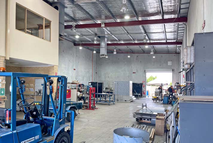 15 Pavers Circle Malaga WA 6090 - Image 7